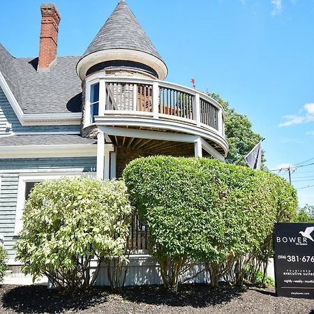 Chateau Queen By Bower Boutique Hotels モンクトン エクステリア 写真